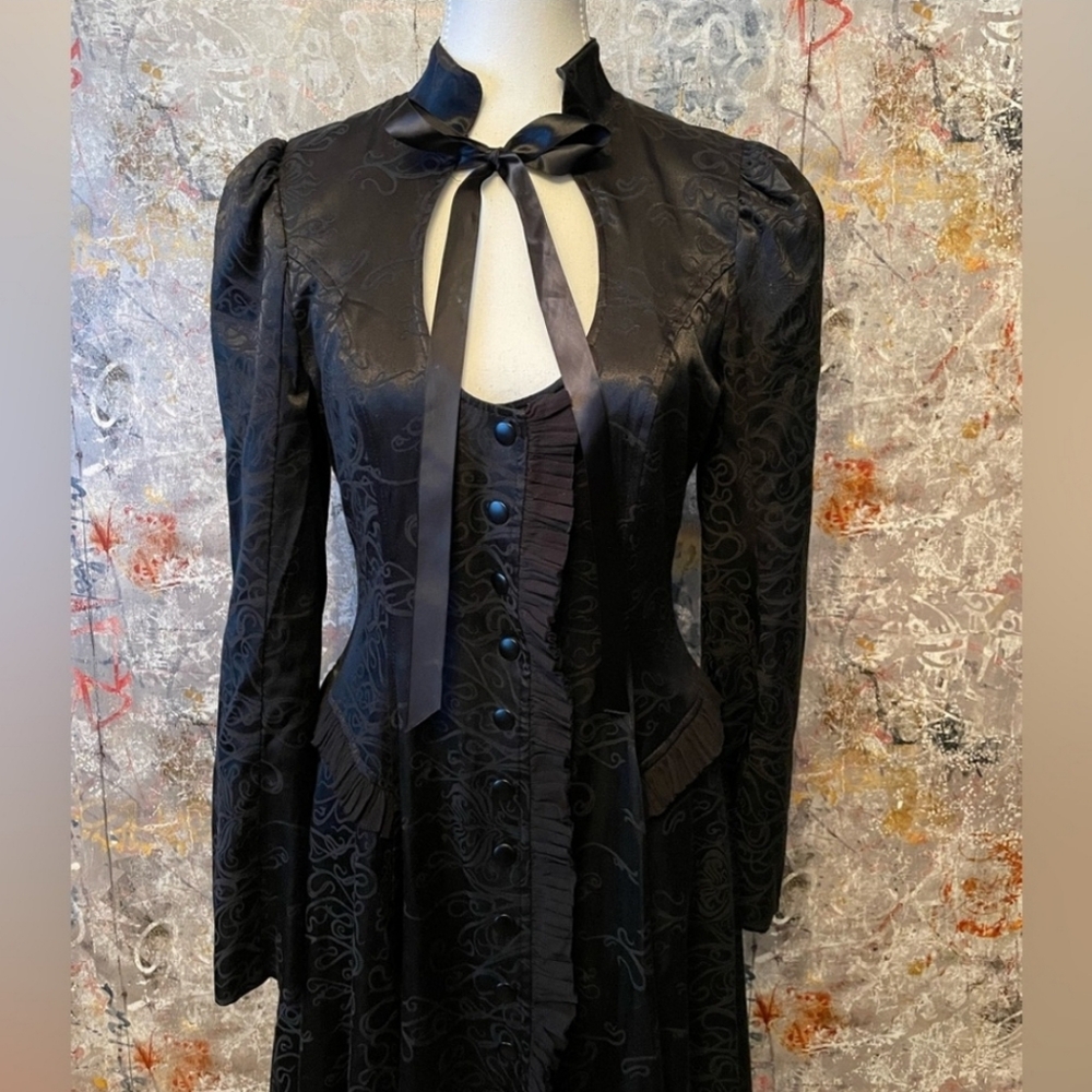 Rare Lip Service Exit To Eden Black Satin Long Lost Coat Keyhole Victorian - Picture 4 of 15